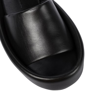 Pantoletten Venice aus Leder | Khaite
