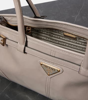 Schultertasche Medium aus Leder | Prada