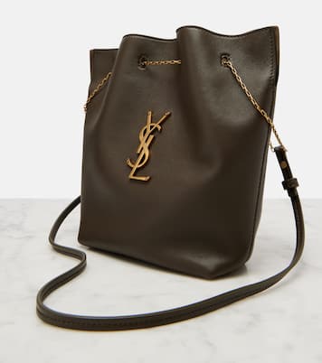 Pochon Cassandre leather bucket bag | Saint Laurent