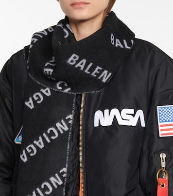 Sciarpa in jacquard di lana con logo | Balenciaga