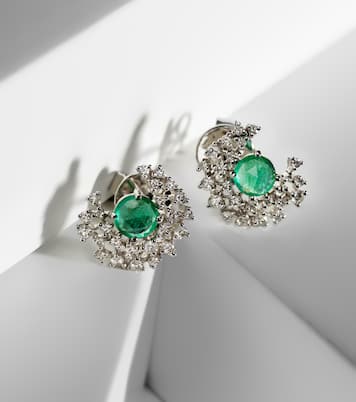 Orecchini Scatter in oro bianco 18kt con diamanti e smeraldi | Ananya