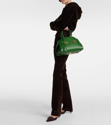 Borsa Hug Medium in pelle | Ferragamo