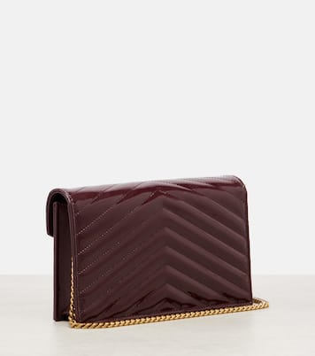 Cassandre Envelope leather wallet on chain | Saint Laurent