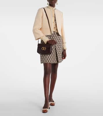 9TO5 VLogo leather shoulder bag | Valentino Garavani