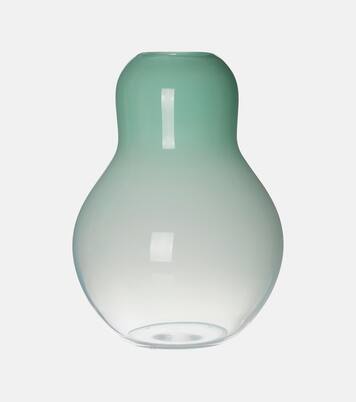 Vase Spin  | Alexa Lixfeld
