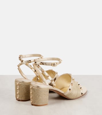 Sandalen Rockstud aus Metallic-Leder | Valentino Garavani