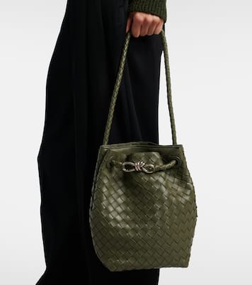Andiamo Intrecciato Small leather bucket bag | Bottega Veneta