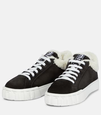 Sneakers Macro aus Veloursleder mit Shearling | Miu Miu