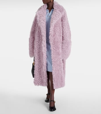 Abrigo envolvente oversized de borrego | Bottega Veneta