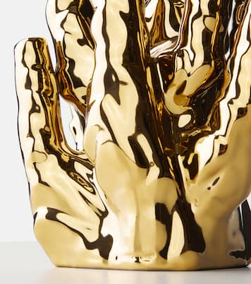 Coral porcelain vase by Norman Trapman | Polspotten