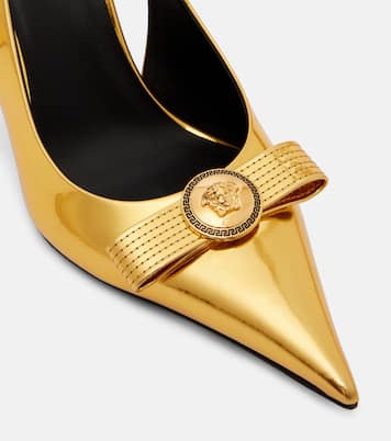 Slingback-Pumps Gianni Ribbon 85 aus Lackleder | Versace