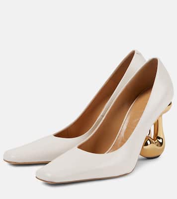 Salones de piel con logo | JW Anderson