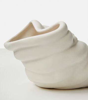 Running Against The Tide vase | Completedworks