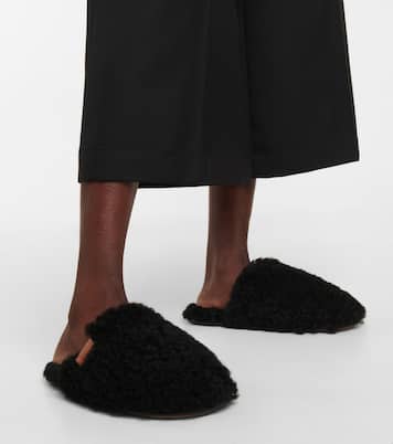 Slippers in shearling | Loewe