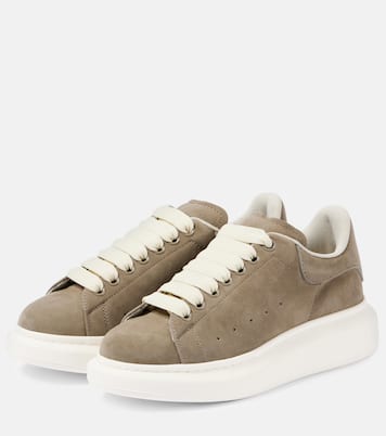 Sneakers oversize in suede con platform | McQueen