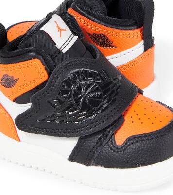 Baby Sneakers Sky Jordan 1 aus Leder | Nike Kids