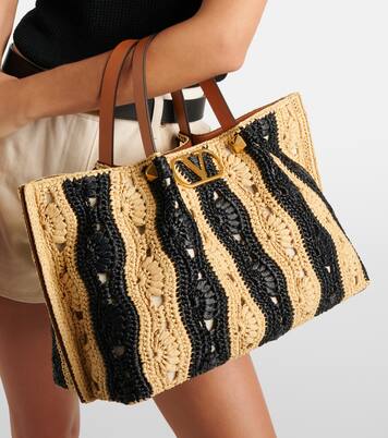 VLogo Medium raffia tote bag | Valentino Garavani