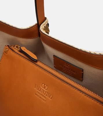 VLogo Medium raffia tote bag | Valentino Garavani