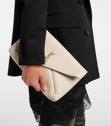Pochette Cassandre Large en cuir | Saint Laurent