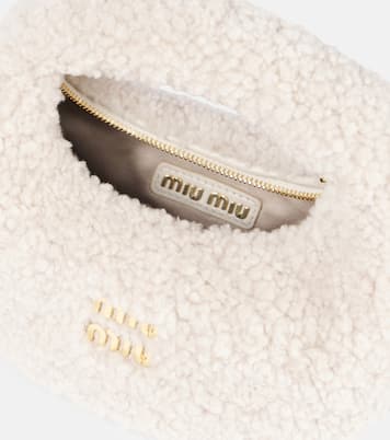 Borsa a spalla Wander Mini in shearling | Miu Miu