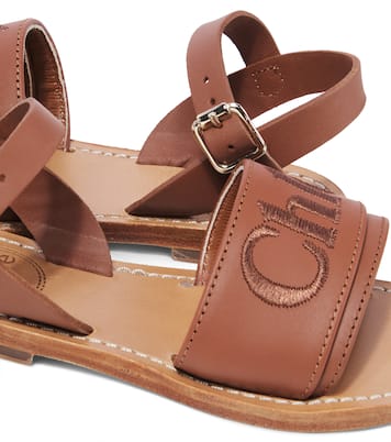 Sandales brodées en cuir à logo | Chloé Kids