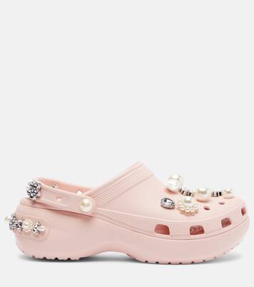 x Crocs zuecos con plataforma adornados  | Simone Rocha