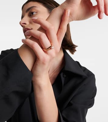 Bague Serti Inversé en or rose 18 ct et diamant | Repossi