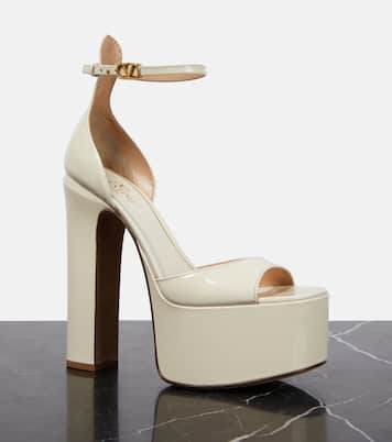Tan-Go 155 patent leather platform sandals | Valentino Garavani
