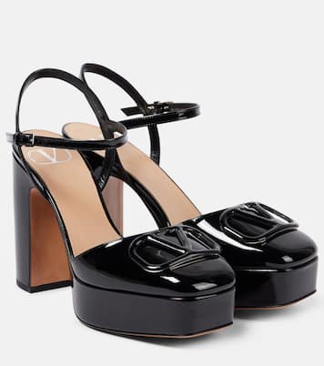 Pumps VLogo Signature 115 in vernice con plateau | Valentino Garavani