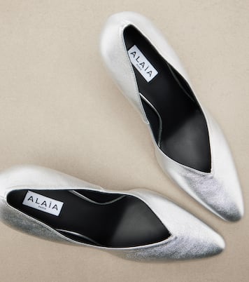 Pumps aus Metallic-Leder | Alaïa
