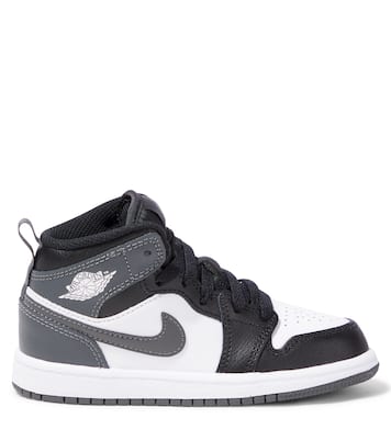 Air Jordan 1 Retro leather sneakers | Nike Kids