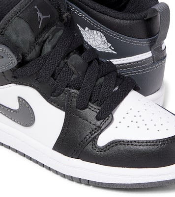 Air Jordan 1 Retro leather sneakers | Nike Kids