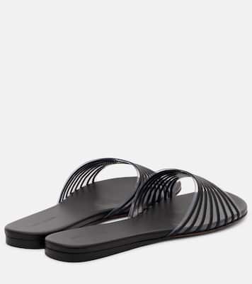 Mookie slides | Amina Muaddi