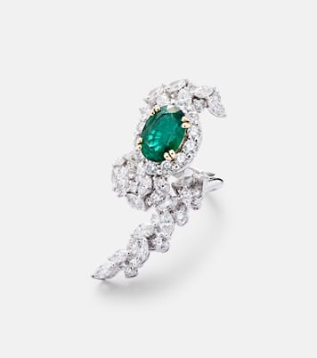 Anello Reign Supreme in oro bianco 18kt con diamanti e smeraldo | Yeprem