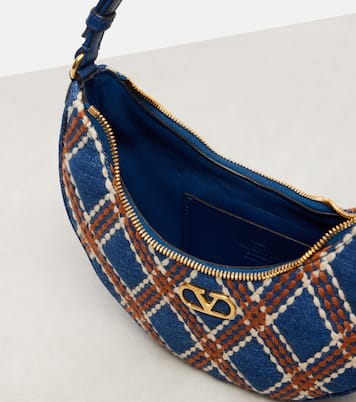 Quiltie 67 embroidered denim shoulder bag | Valentino Garavani
