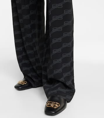 Slippers BB Cosy aus Leder | Balenciaga