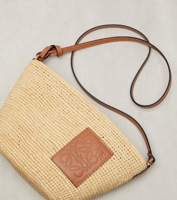 Paula's Ibiza Schultertasche Slit | Loewe