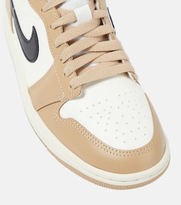 Baskets Jordan 1 Mid en cuir | Nike