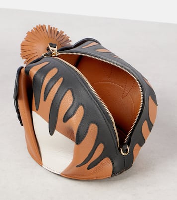 Paula's Ibiza - Clutch Tiger in pelle | Loewe