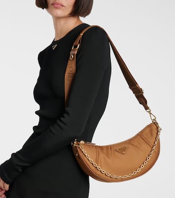 Schultertasche Demi-Lune aus Re-Nylon | Prada