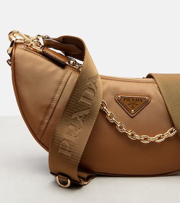 Schultertasche Demi-Lune aus Re-Nylon | Prada