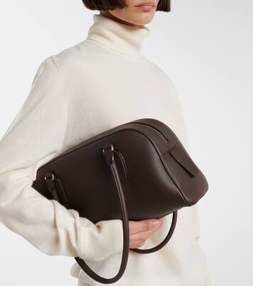حقيبة للكتف من الجلد E/W India | The Row