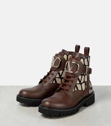 Toile Iconographe combat boots | Valentino Garavani