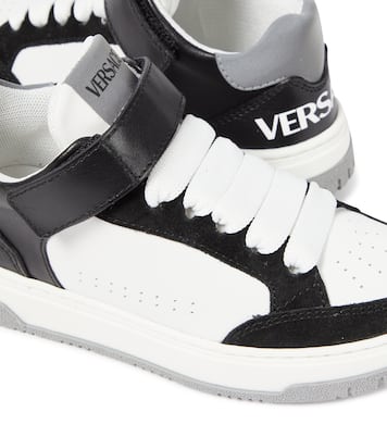 Sneakers in pelle con logo | Versace Kids