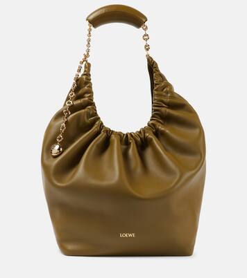Squeeze Medium leather shoulder bag in green - Loewe | Mytheresa Squeeze Medium leather shoulder bag in green - Loewe | Mytheresa