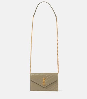 Cassandre Envelope leather wallet on chain | Saint Laurent