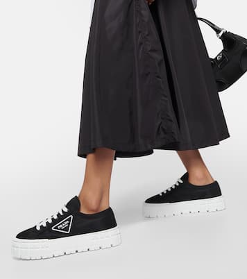 Sneakers Wheel in gabardine con platform | Prada