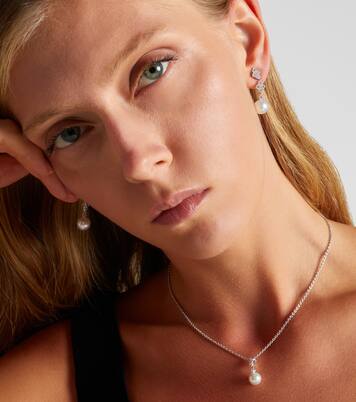 18kt white gold drop earrings with pearls and diamonds | Mikimoto
