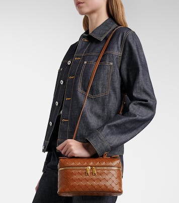 Bang Bang Intrecciato leather vanity bag | Bottega Veneta