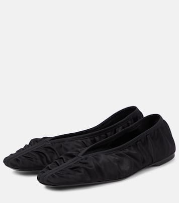Ballerine The Gathered Flat in raso | Toteme